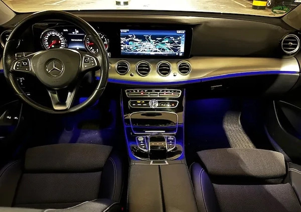 Mercedes-Benz Klasa E cena 94799 przebieg: 161000, rok produkcji 2017 z Kazimierza Wielka małe 232